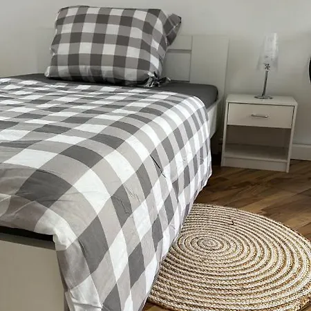 Pansiyon Schoenes Im Zentrum - 3 *