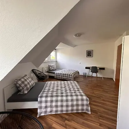 Pansiyon Schoenes Im Zentrum - 3 *