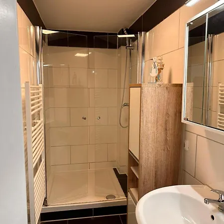 Pansiyon Schoenes Im Zentrum - 3